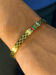 Gucci ! Golden with red and green stripes. (Ring, Bracelet & Pendent)