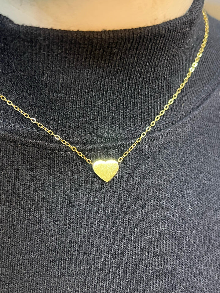 DELICATE HEART NECKLACE